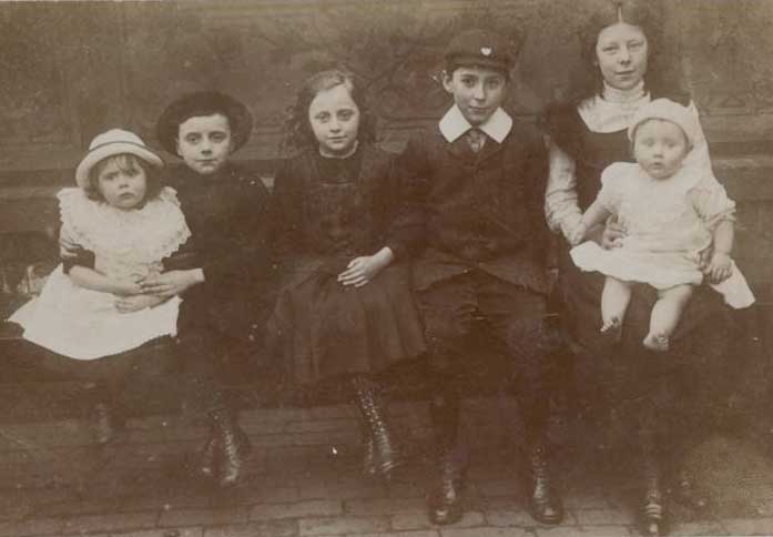 The Edwards children in about 1910 
